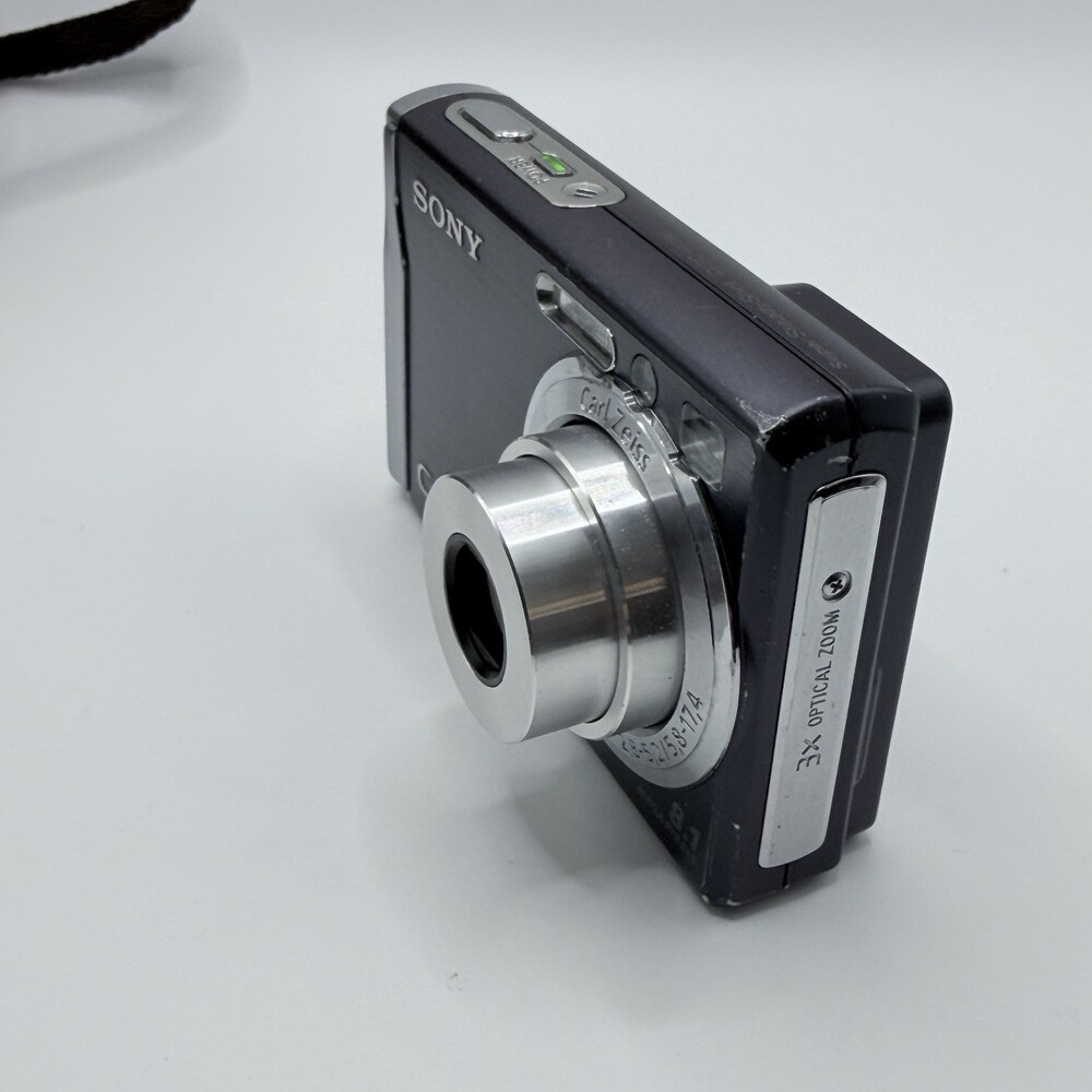 Sony Cyber-shot DSC-W90 8.1MP Digital Camera - Picture 16 of 16